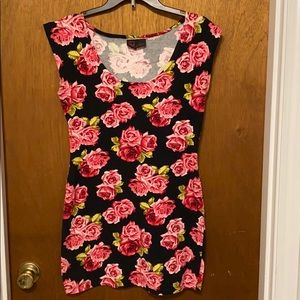 Material Girl size large dress
